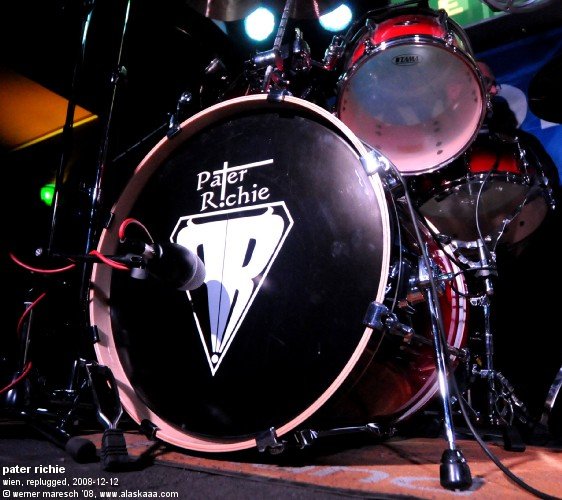081212__replug_pr_scene___011_c.jpg